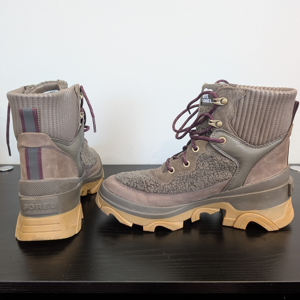 Sorel Women's Gray and Brown Winter Boots